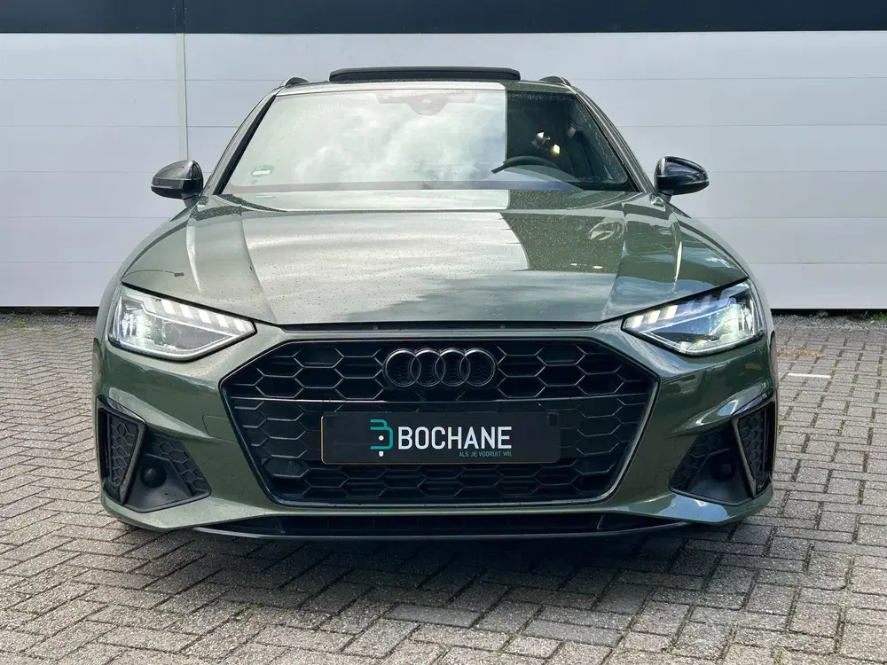 Audi A4 40 TFSI S edition uit 2023, foto 5