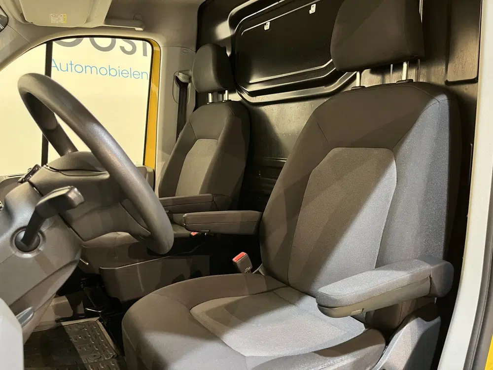 Volkswagen Crafter 35 2.0 TDI L3H2 140 PK uit 2021, foto 8