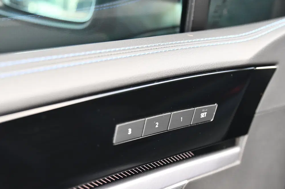 Volkswagen Touareg 3.0 TSi eHybrid 4MOTION R-Line uit 2023, foto 11