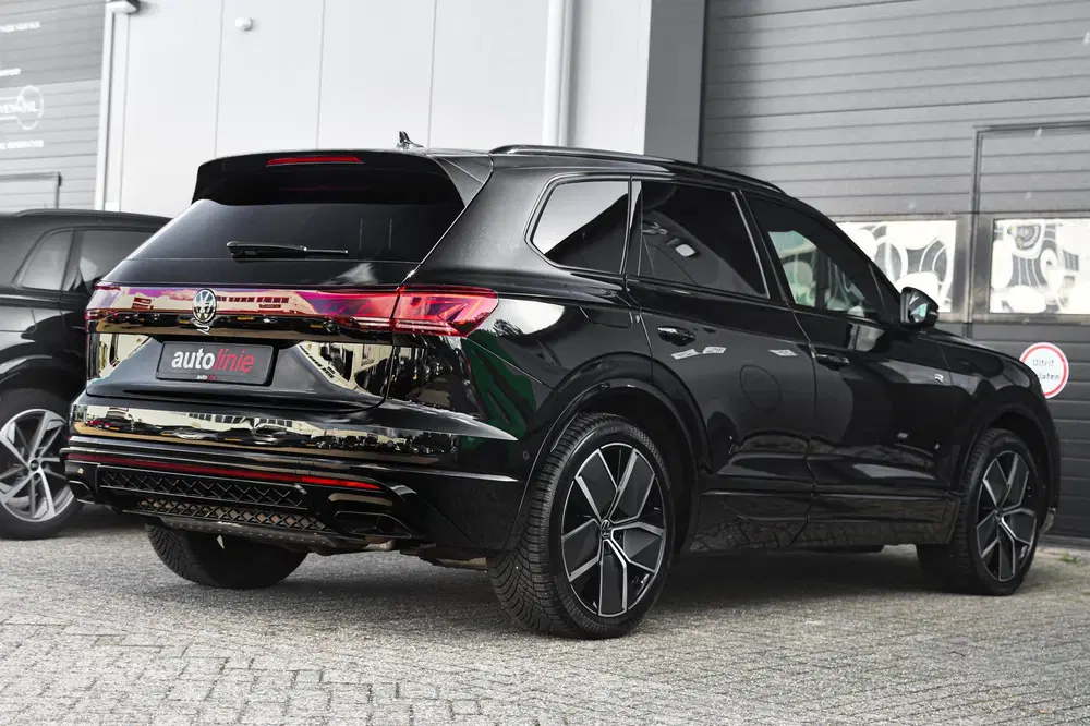 Volkswagen Touareg 3.0 TSi eHybrid 4MOTION R-Line uit 2023, foto 9