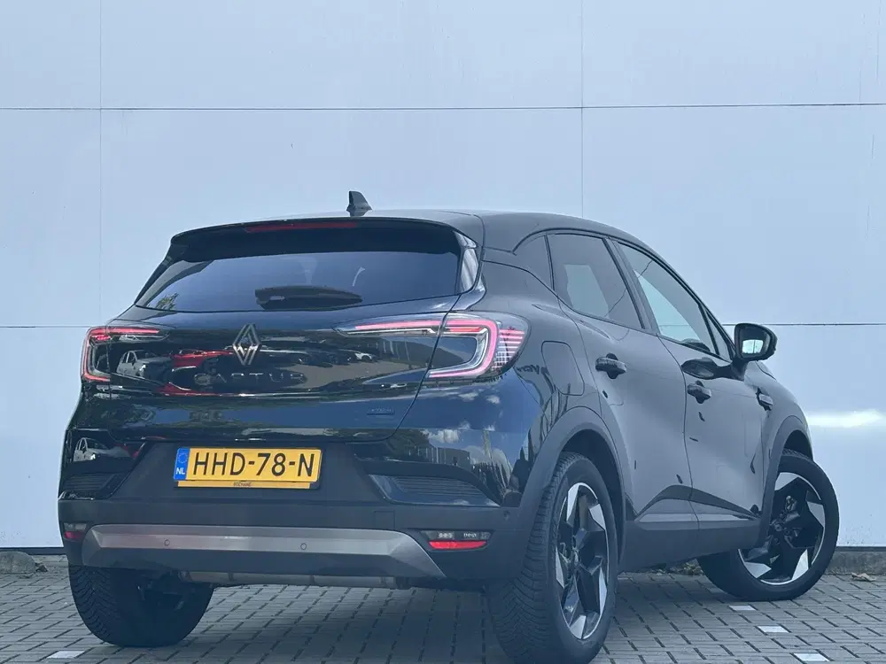 Renault Captur 1.6 E-Tech full hybrid 145 esprit Alpine uit 2025, foto 2