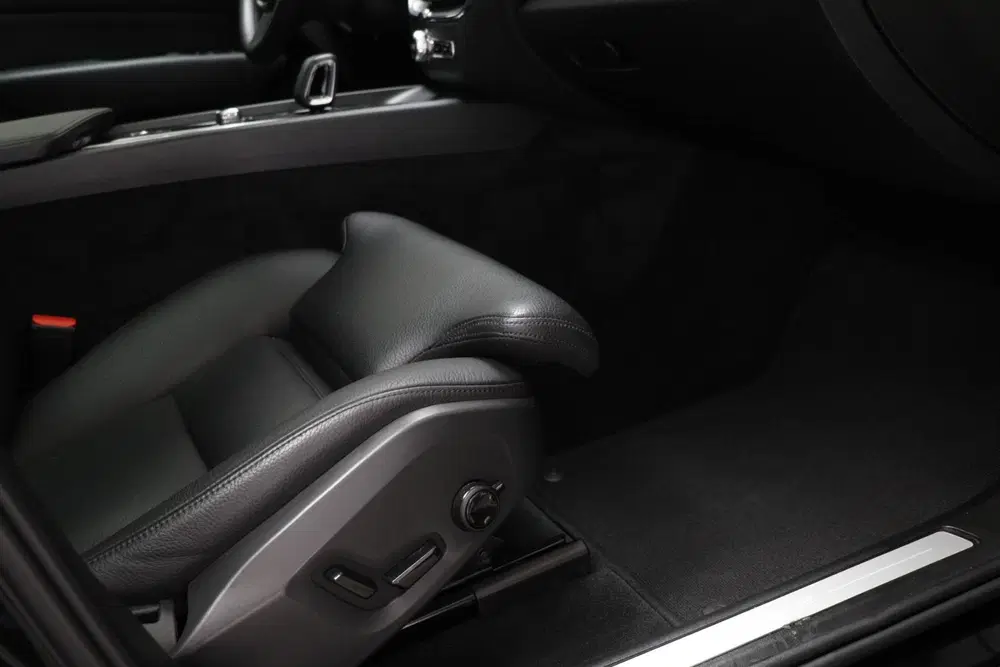 Volvo XC60 2.0 T6 Plug-in hybrid AWD Plus Bright uit 2023, foto 14