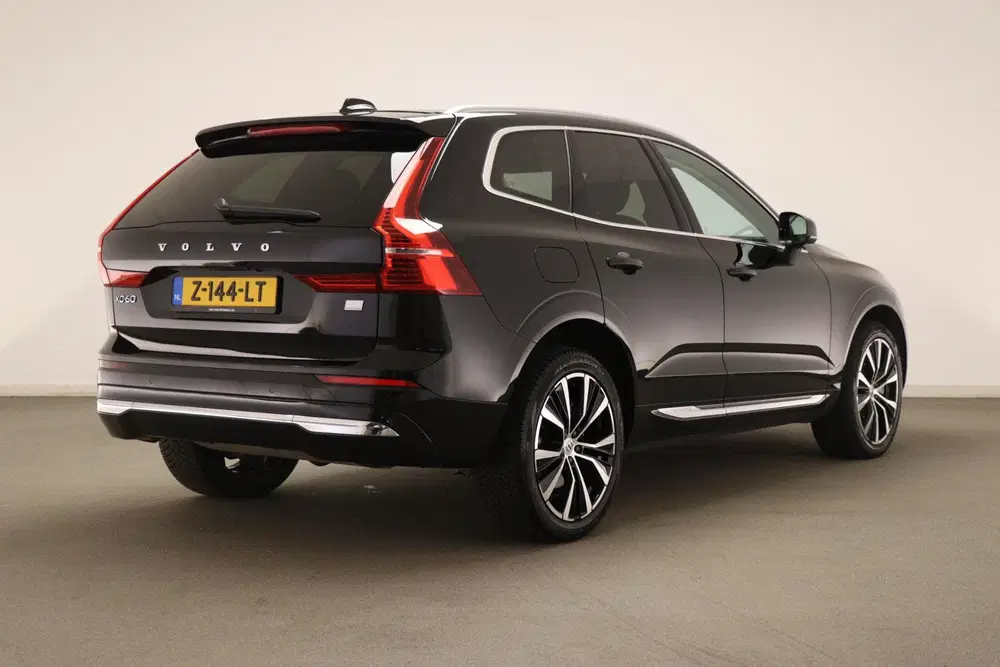 Volvo XC60 2.0 T6 Plug-in hybrid AWD Plus Bright uit 2023, foto 2