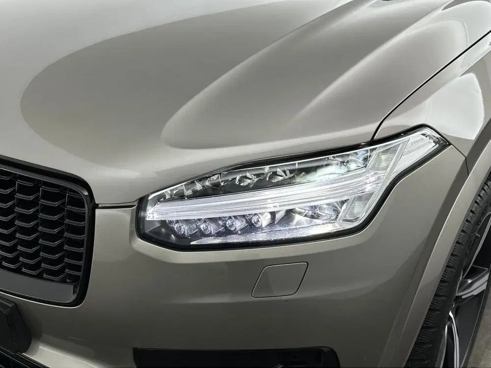 Volvo XC90 T8 390PK R-Design uit 2020, foto 11