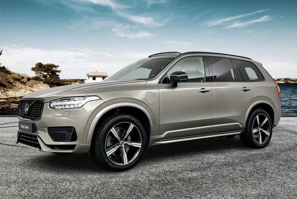 Volvo XC90 T8 390PK R-Design uit 2020, foto 2