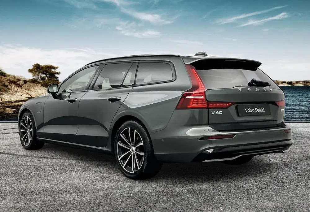 Volvo V60 T8 455PK Recharge Ultra Dark uit 2026, foto 3