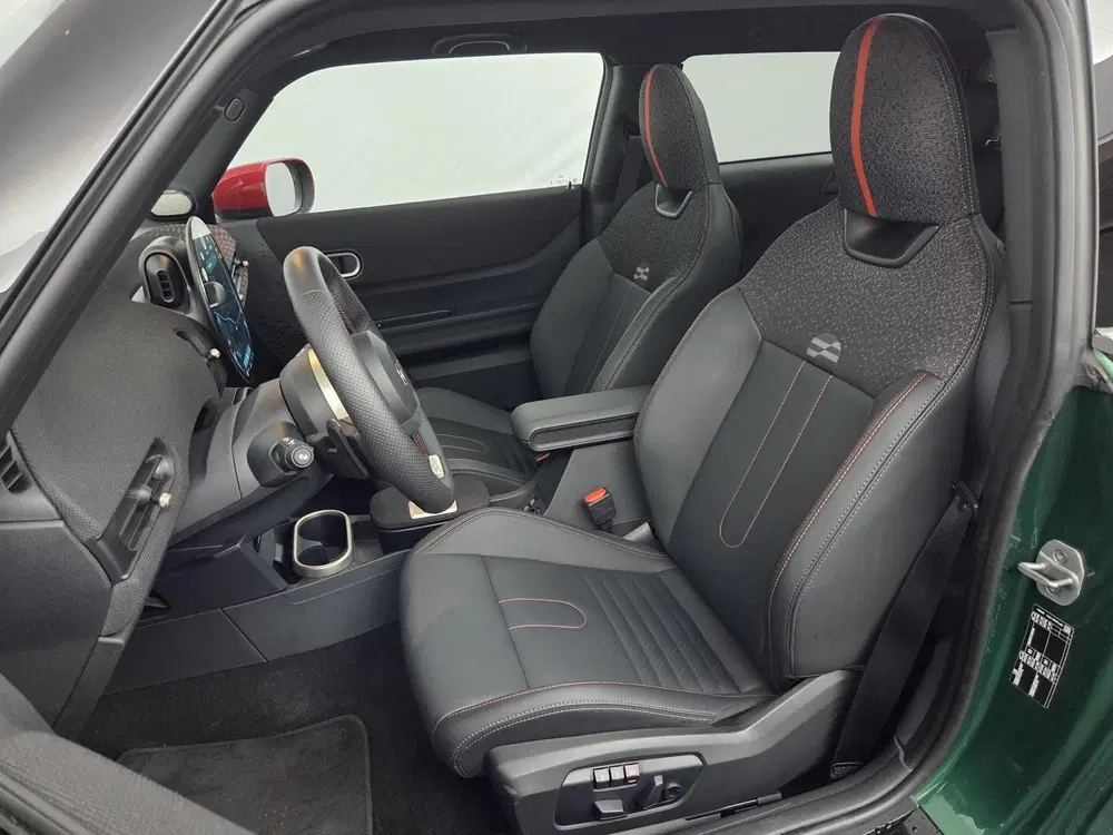Mini John Cooper Works 2.0 JCW John Cooper Works XL uit 2025, foto 7