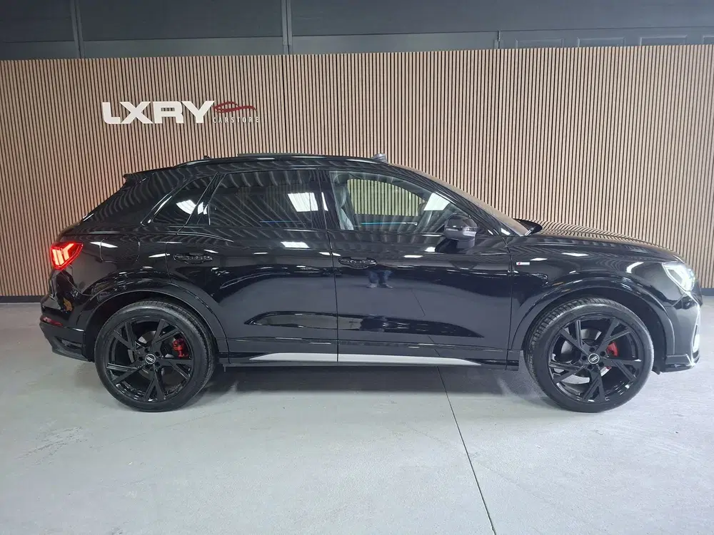 Audi Q3 35 TFSI S edition uit 2019, foto 4