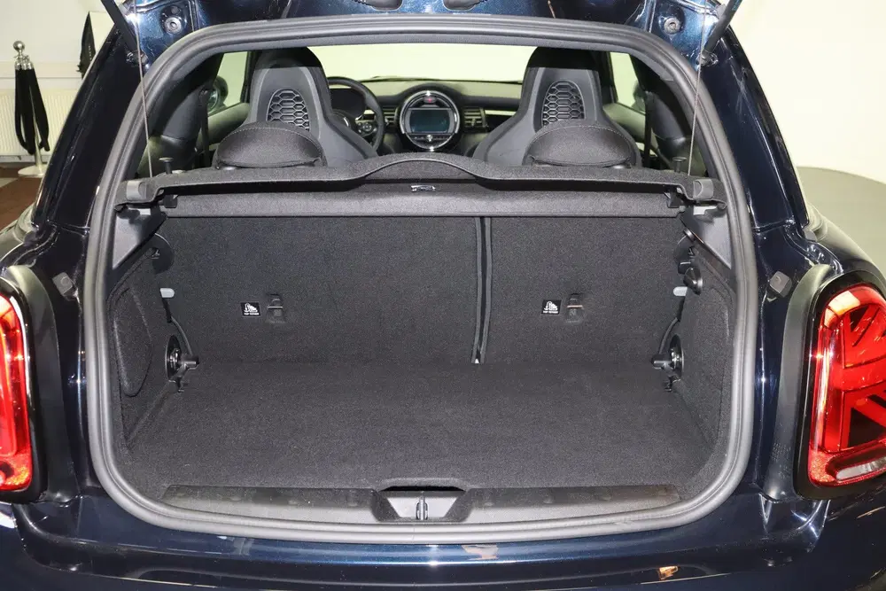 Mini Hatchback Cooper Dalston JCW uit 2021, foto 10