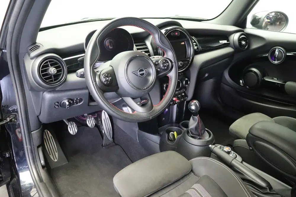 Mini Hatchback Cooper Dalston JCW uit 2021, foto 5