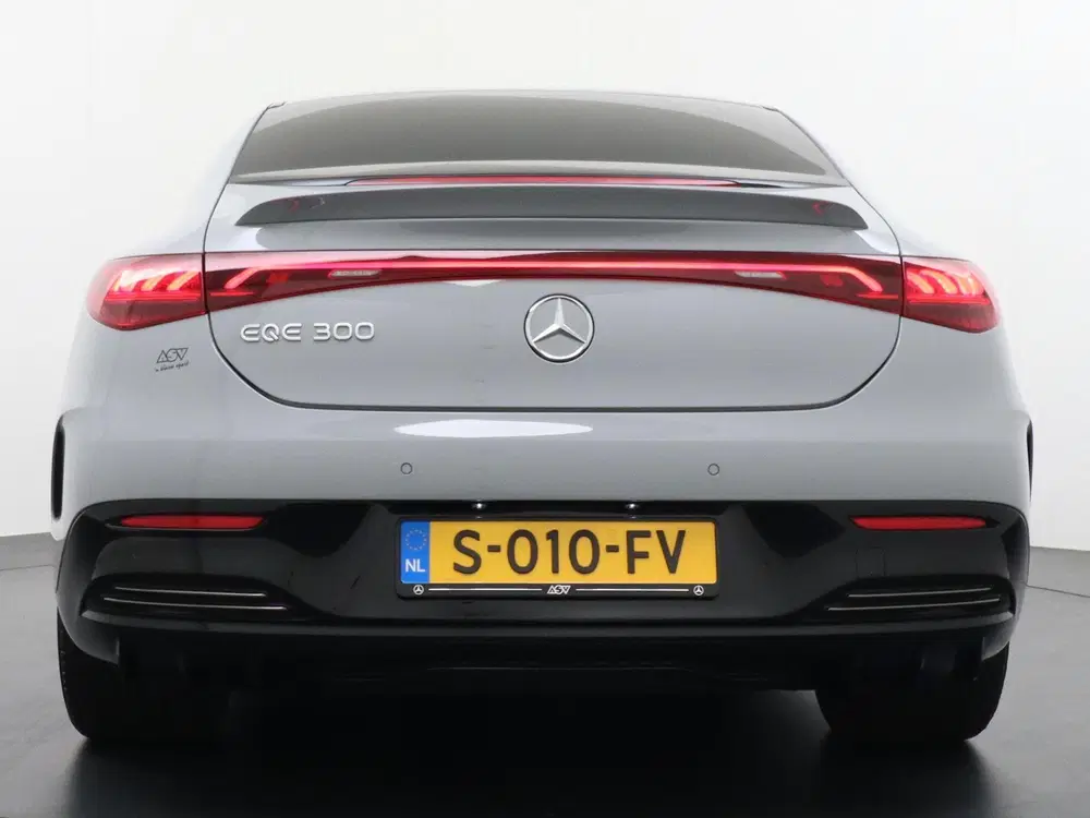 Mercedes-Benz EQE 300 AMG Line 89 kWh uit 2023, foto 7