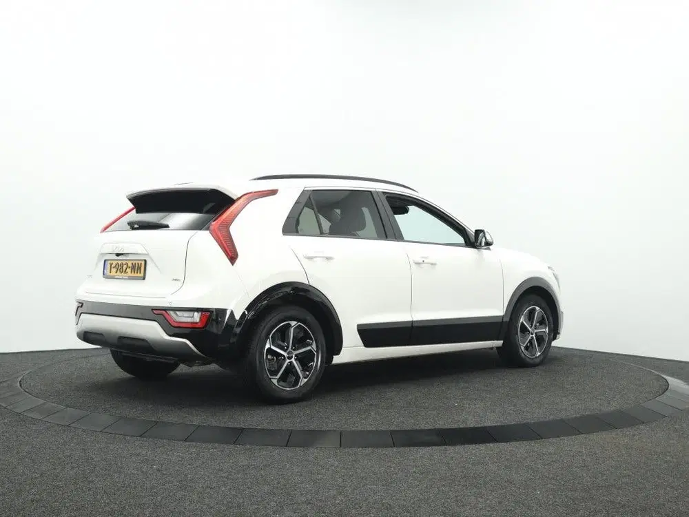 Kia Niro 1.6 GDi Hybrid Dynamic PlusLine uit 2023, foto 2