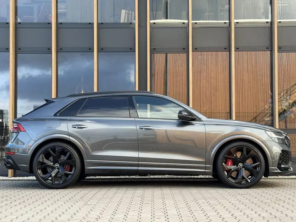 Audi RS Q8 4.0 TFSI Quattro uit 2020, foto 13