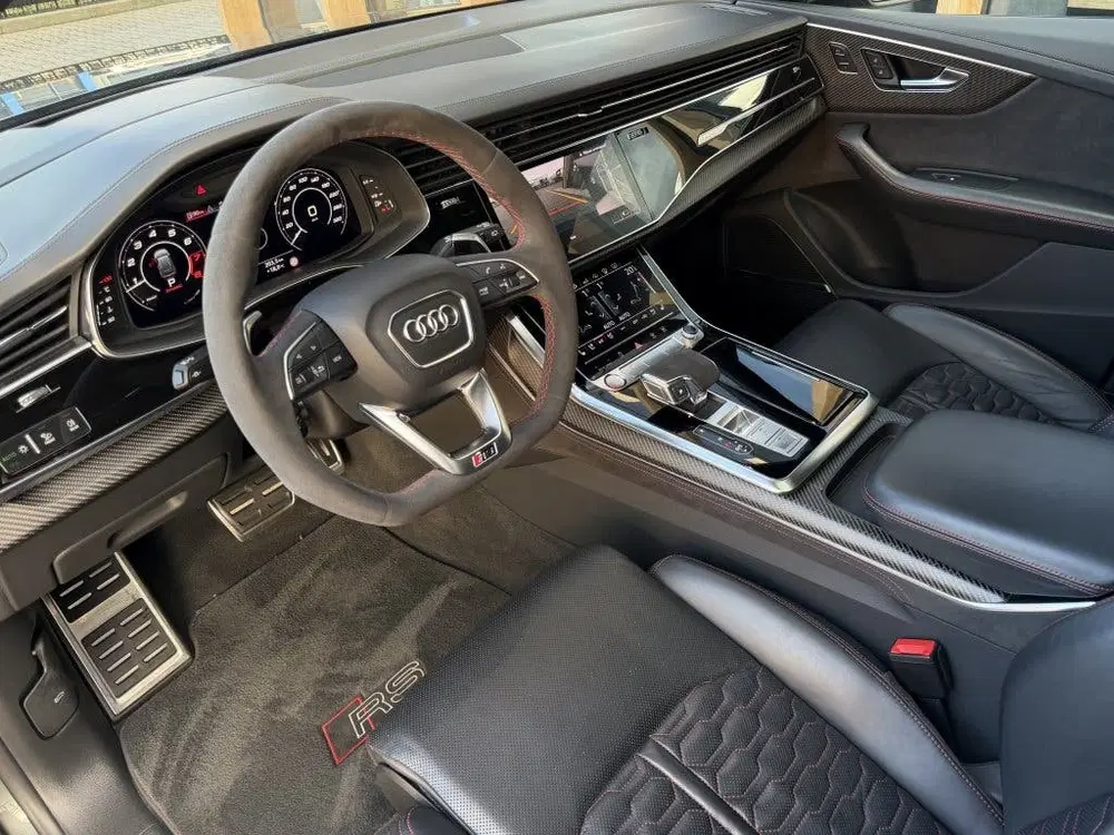 Audi RS Q8 4.0 TFSI Quattro uit 2020, foto 15