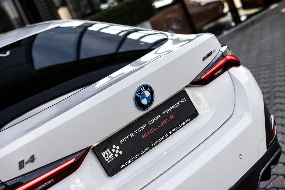 BMW i4 EDrive40 84 kWh uit 2022, foto 10