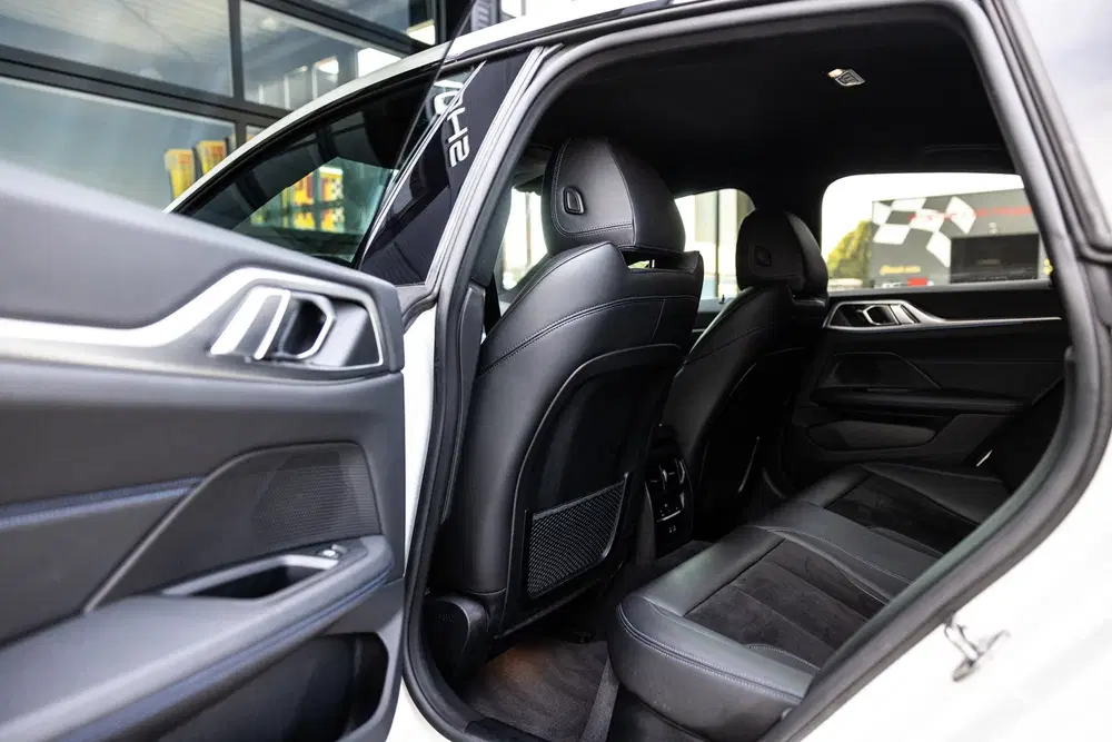 BMW i4 EDrive40 84 kWh uit 2022, foto 12