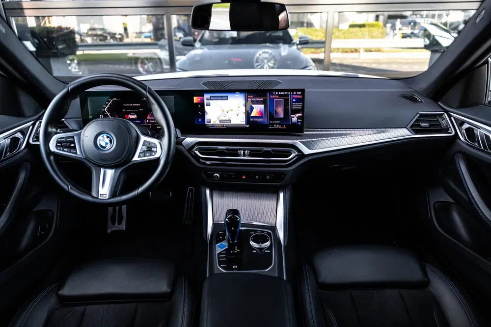 BMW i4 EDrive40 84 kWh uit 2022, foto 13