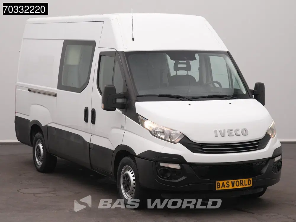 Iveco Daily Automaat L2H2 Dubbel Cabine Trekhaak Airco uit 2020, foto 5