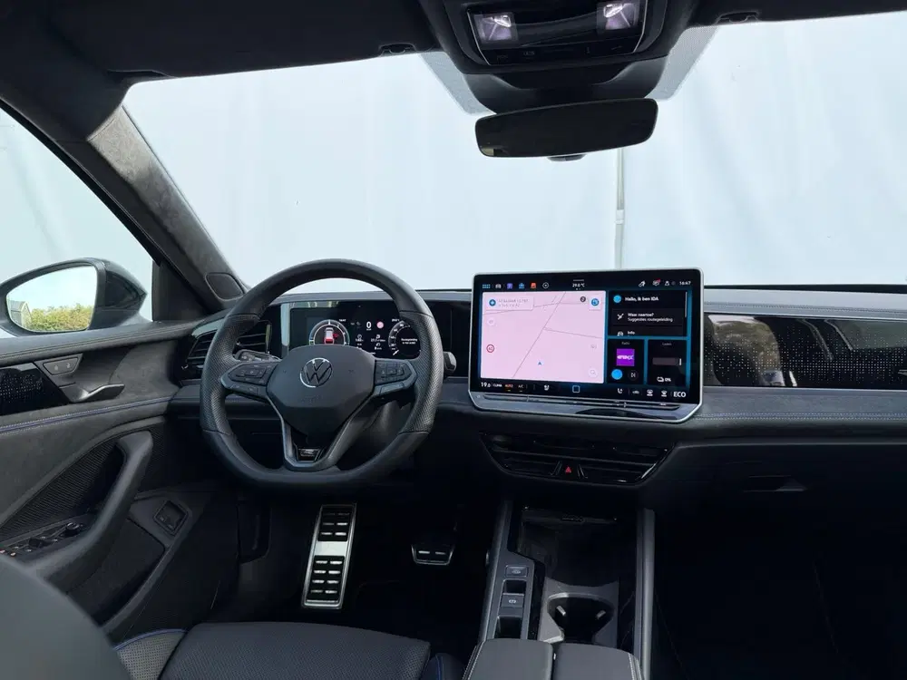 Volkswagen Passat 1.5 eHybrid R-Line Edition 272 pk uit 2025, foto 3