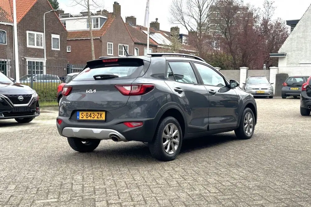 Kia Stonic 1.0 T-GDi MHEV Dyn L (bj 2023 uit 2023, foto 7