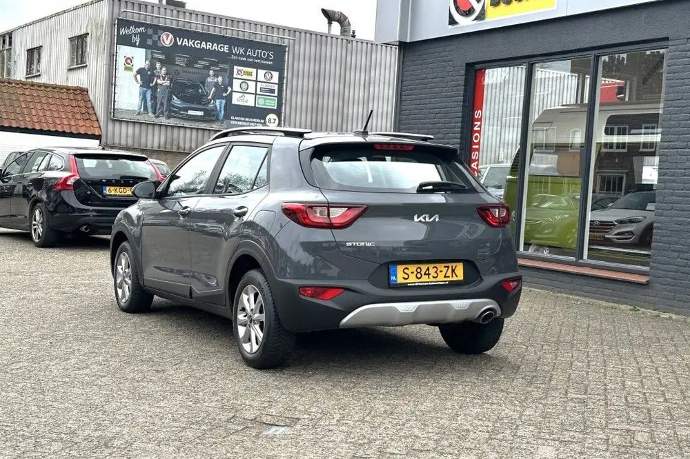 Kia Stonic 1.0 T-GDi MHEV Dyn L (bj 2023 uit 2023, foto 9