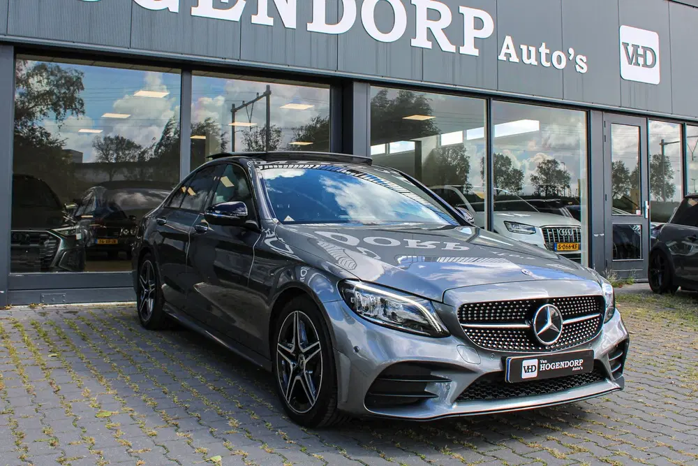 Mercedes-Benz C-Klasse 300 AMG Prem.Plus NAVI PANO 360CAM OR uit 2021, foto 3