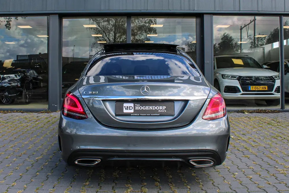 Mercedes-Benz C-Klasse 300 AMG Prem.Plus NAVI PANO 360CAM OR uit 2021, foto 6