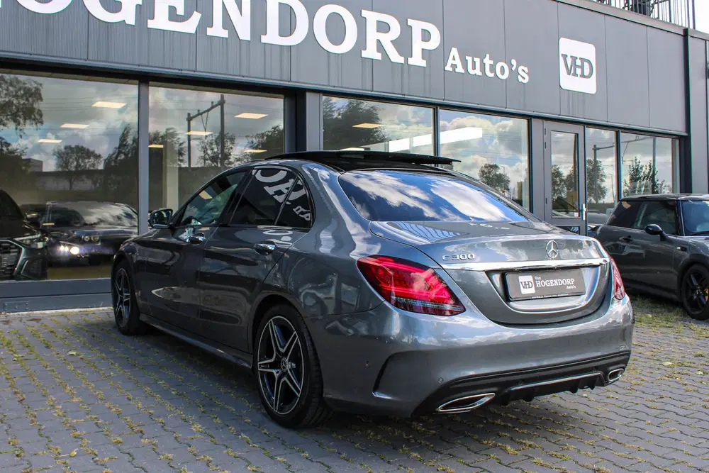 Mercedes-Benz C-Klasse 300 AMG Prem.Plus NAVI PANO 360CAM OR uit 2021, foto 7
