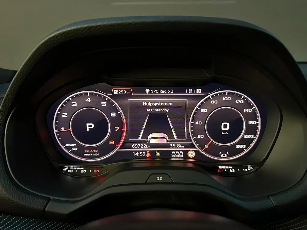 Audi Q2 35 TFSI S Line uit 2021, foto 12
