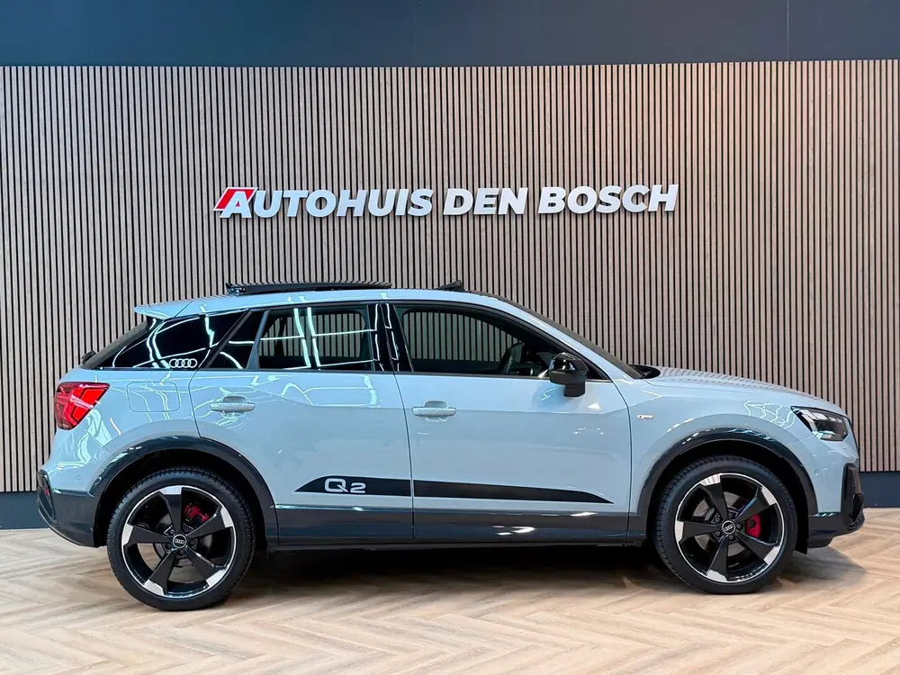 Audi Q2 35 TFSI S Line uit 2021, foto 4