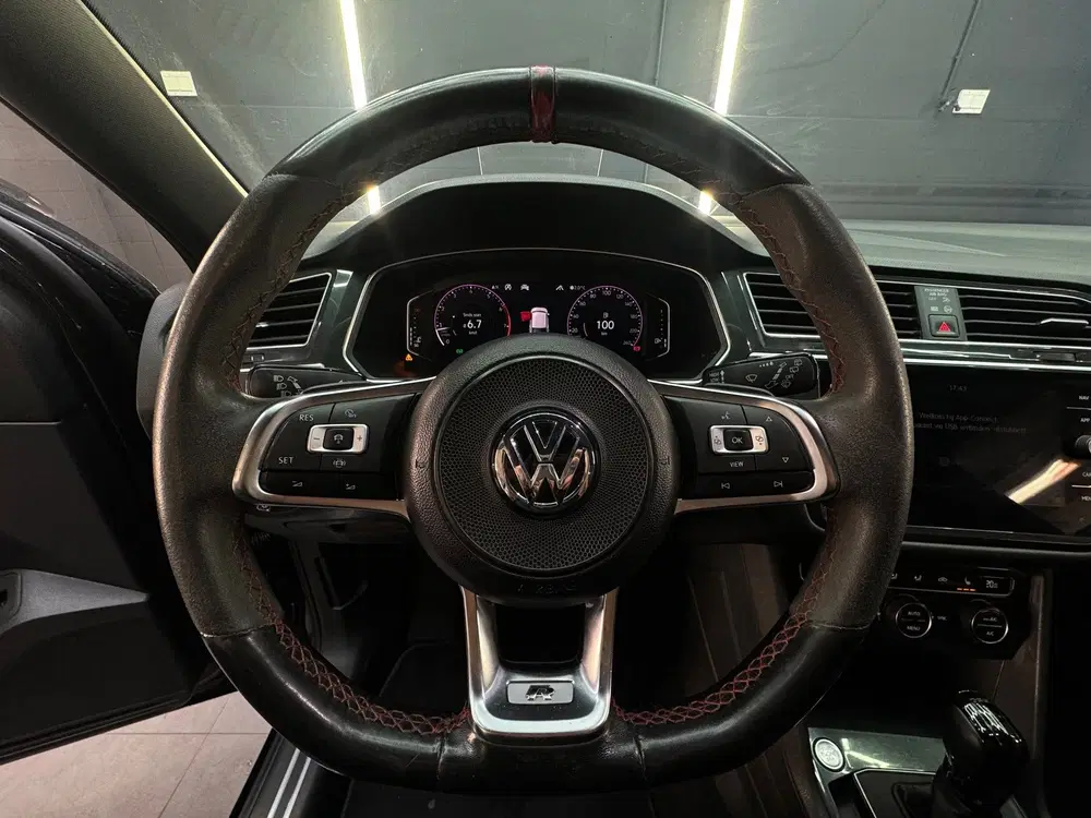 Volkswagen Tiguan Allspace 2.0 TSI 4M 3 x R Line Pano uit 2020, foto 14