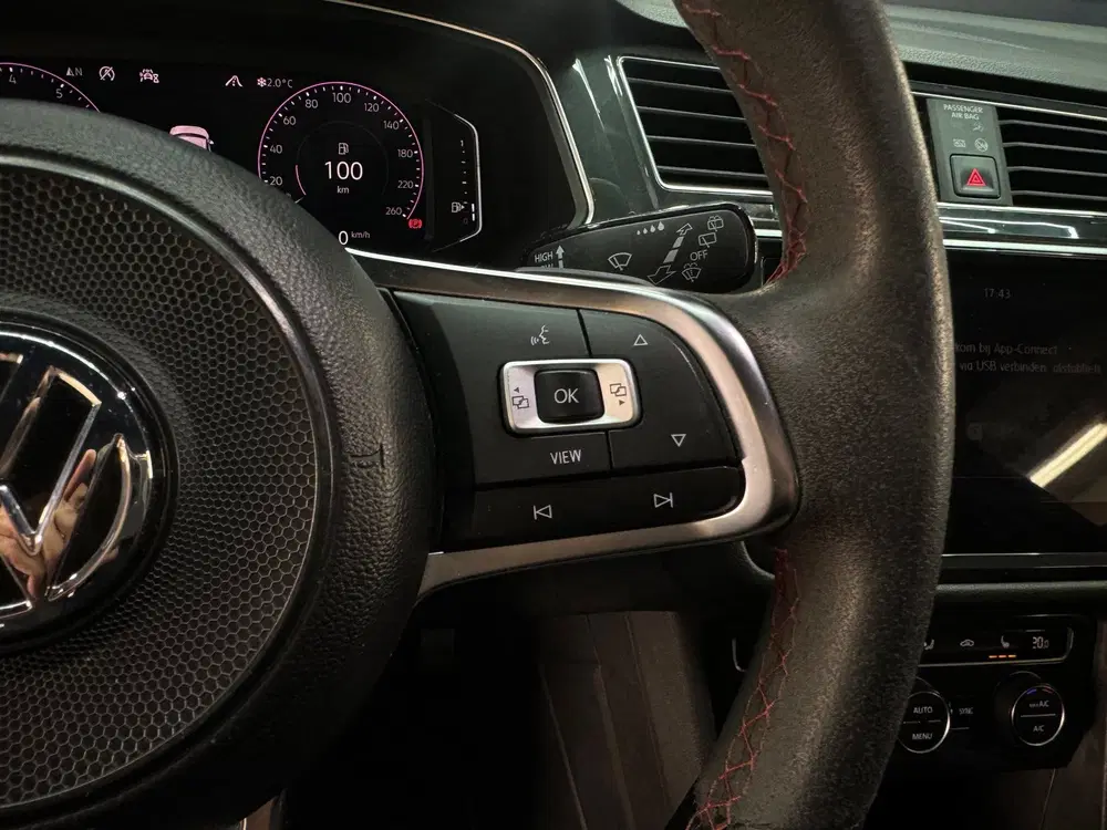 Volkswagen Tiguan Allspace 2.0 TSI 4M 3 x R Line Pano uit 2020, foto 15