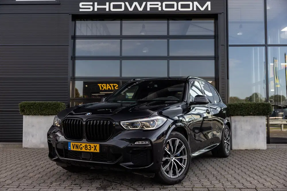 BMW X5 XDrive30d uit 2020, foto 2