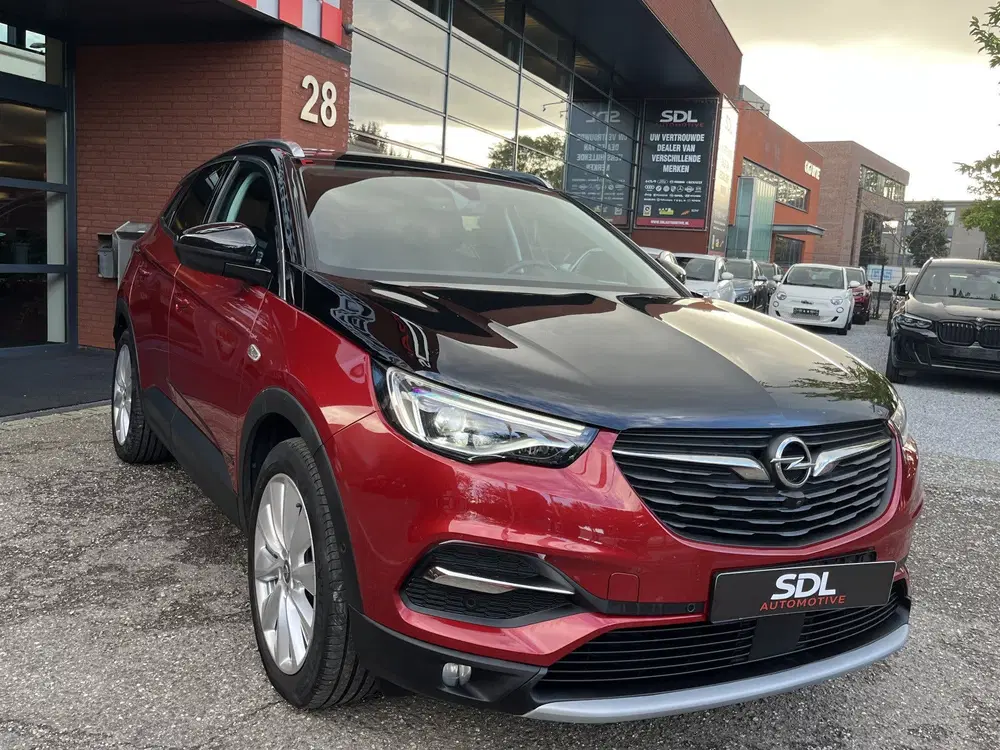 Opel Grandland 1.6 Turbo Hybrid4 Ultimate 300PK uit 2021, foto 3