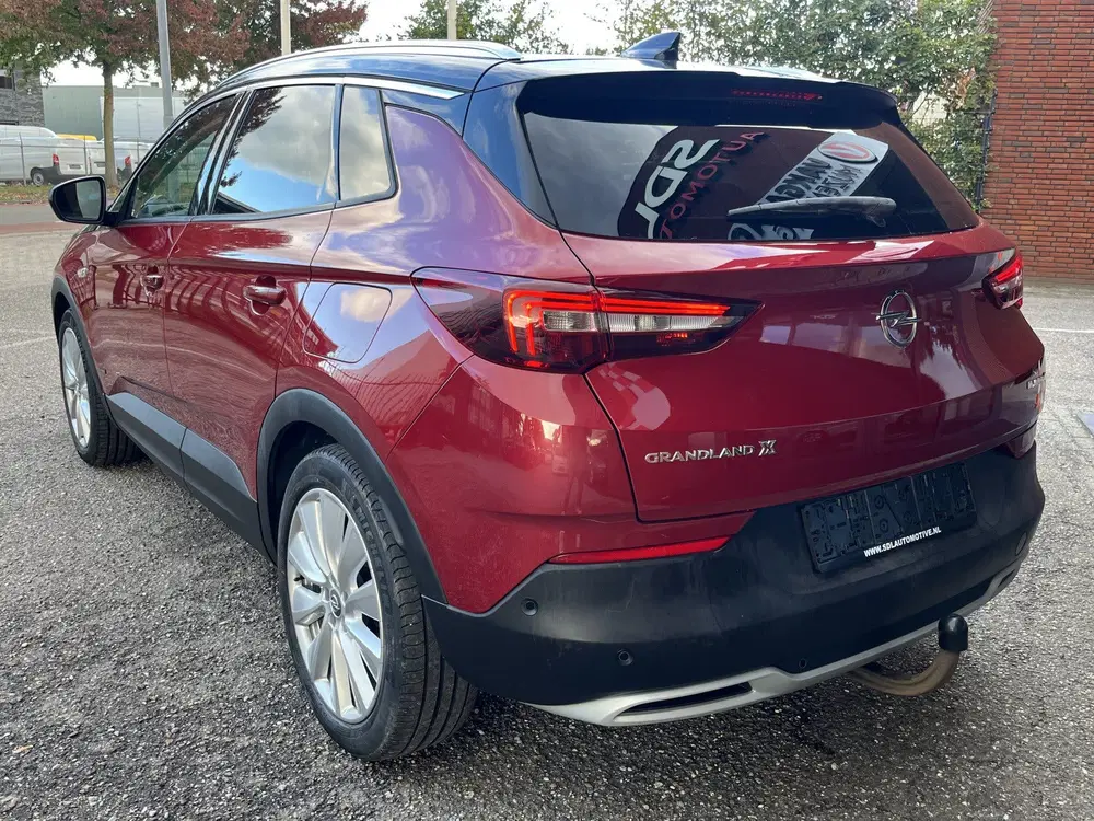 Opel Grandland 1.6 Turbo Hybrid4 Ultimate 300PK uit 2021, foto 4