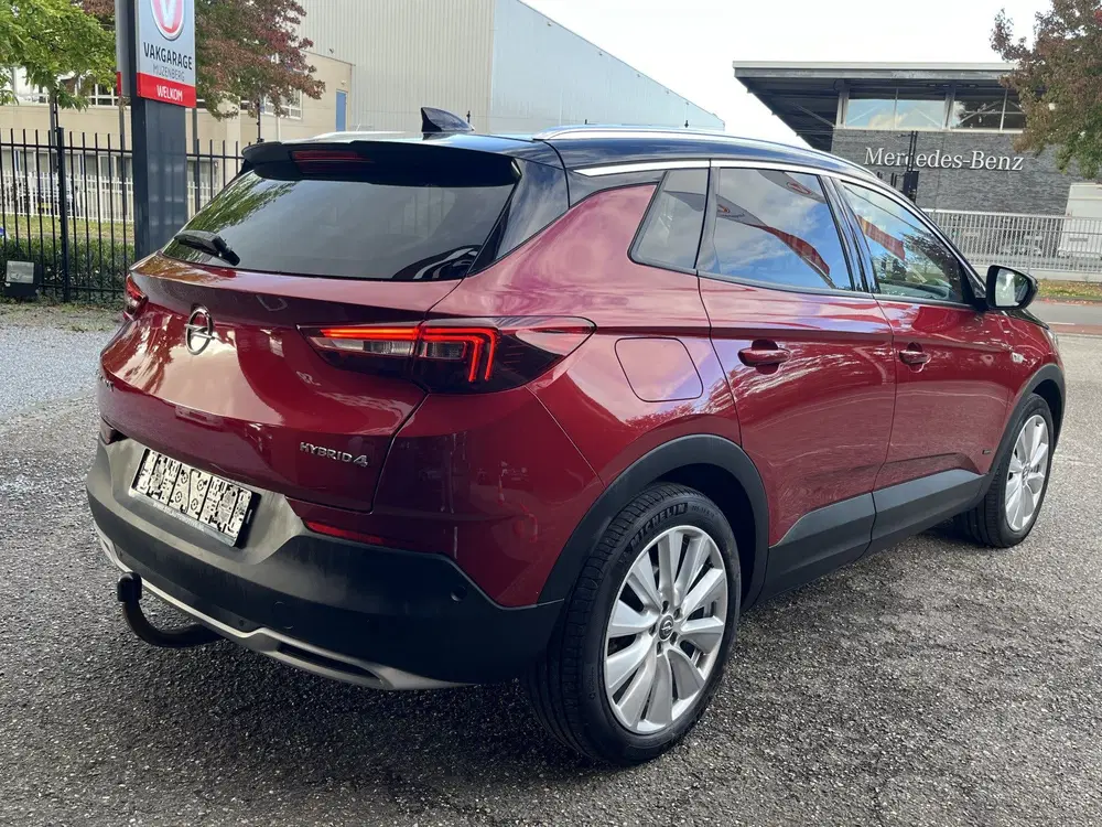 Opel Grandland 1.6 Turbo Hybrid4 Ultimate 300PK uit 2021, foto 5