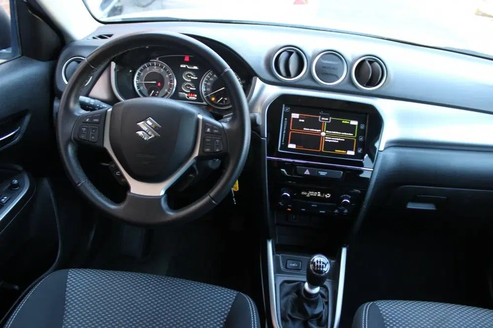 Suzuki Vitara 1.4 Boosterjet Select Smart Hybrid uit 2023, foto 2