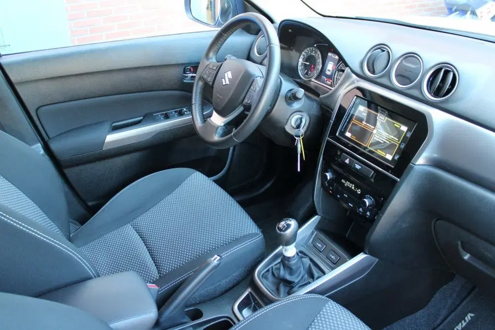 Suzuki Vitara 1.4 Boosterjet Select Smart Hybrid uit 2023, foto 4