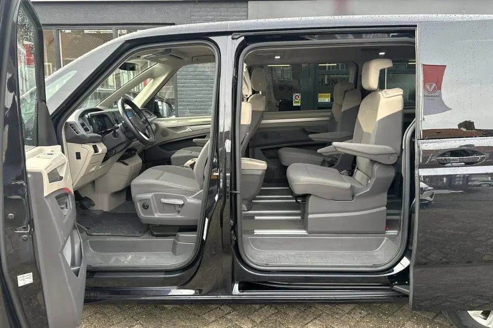 Volkswagen Multivan 1.4 Plug-In Hybrid L2H1 Life (bj 2023) uit 2023, foto 14