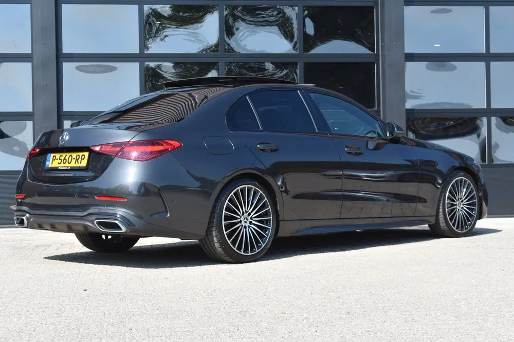 Mercedes-Benz C-Klasse 180 AMG Line '22 LED Pano Leder Clima uit 2022, foto 3