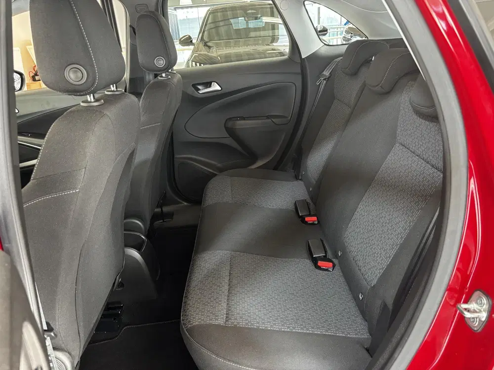 Opel Crossland 1.2 Turbo Elegance uit 2022, foto 11