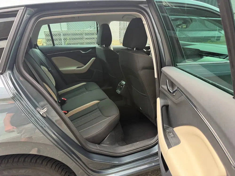 Skoda Scala 1.5 TSI Business Edition CLIMAT BJ 6-2020 uit 2020, foto 10