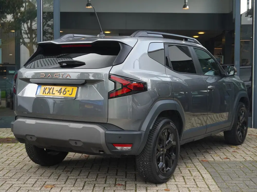 Dacia Duster 1.8 Hybrid 155 Extreme AUTOMAAT uit 2025, foto 3