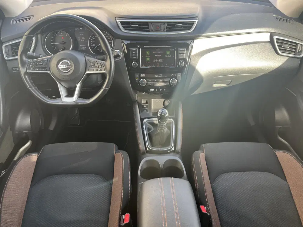 Nissan Qashqai 1.3 DIG-T 160 PK N-Motion uit 2019, foto 2