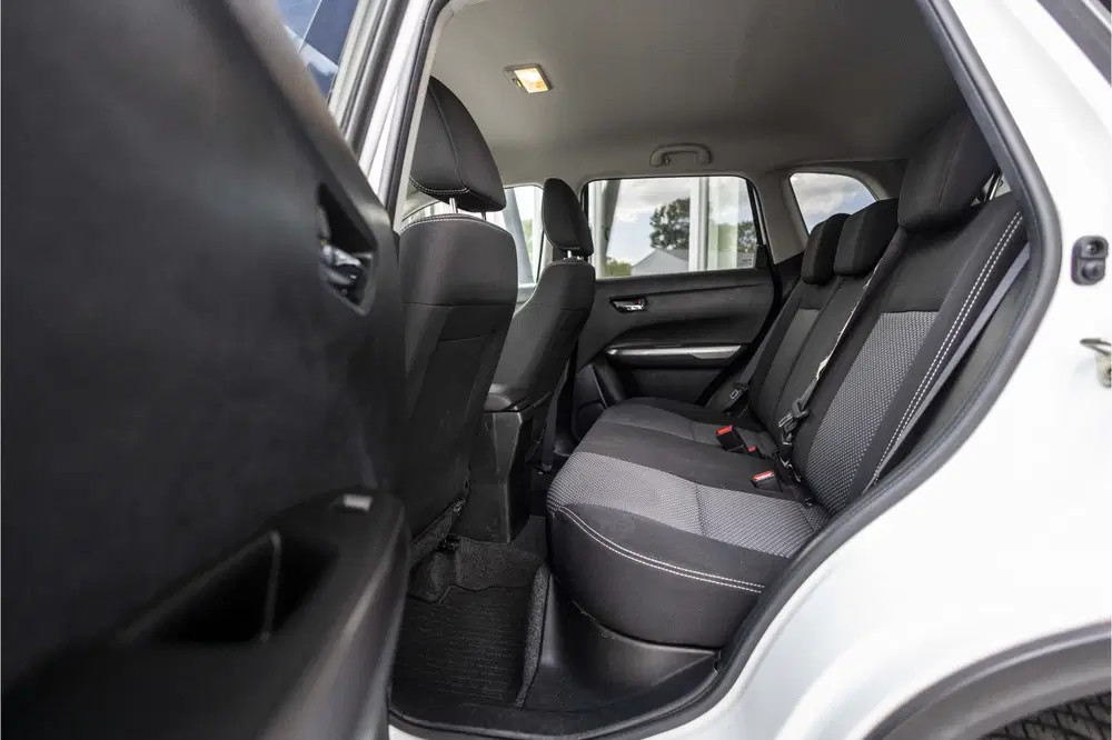 Suzuki Vitara 1.4 Boosterjet Select Smart Hybrid uit 2022, foto 10
