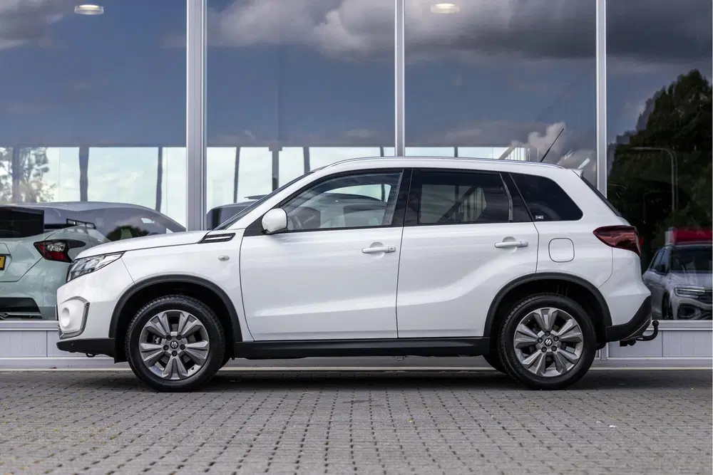 Suzuki Vitara 1.4 Boosterjet Select Smart Hybrid uit 2022, foto 5