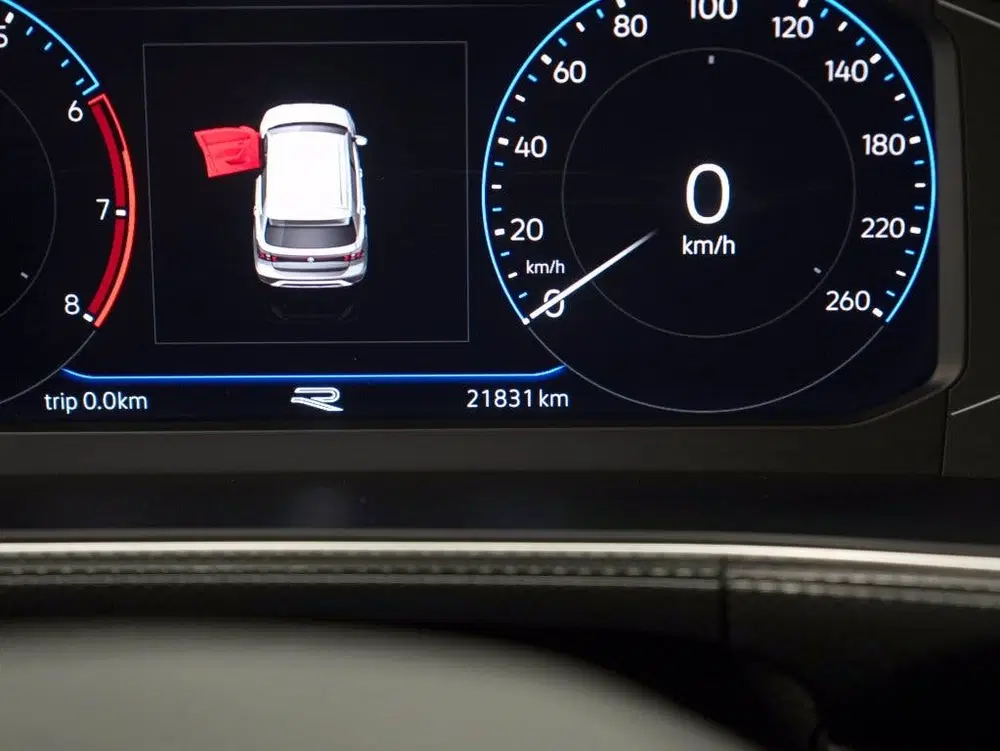 Volkswagen T-Cross 1.0 TSI R-Line uit 2025, foto 4