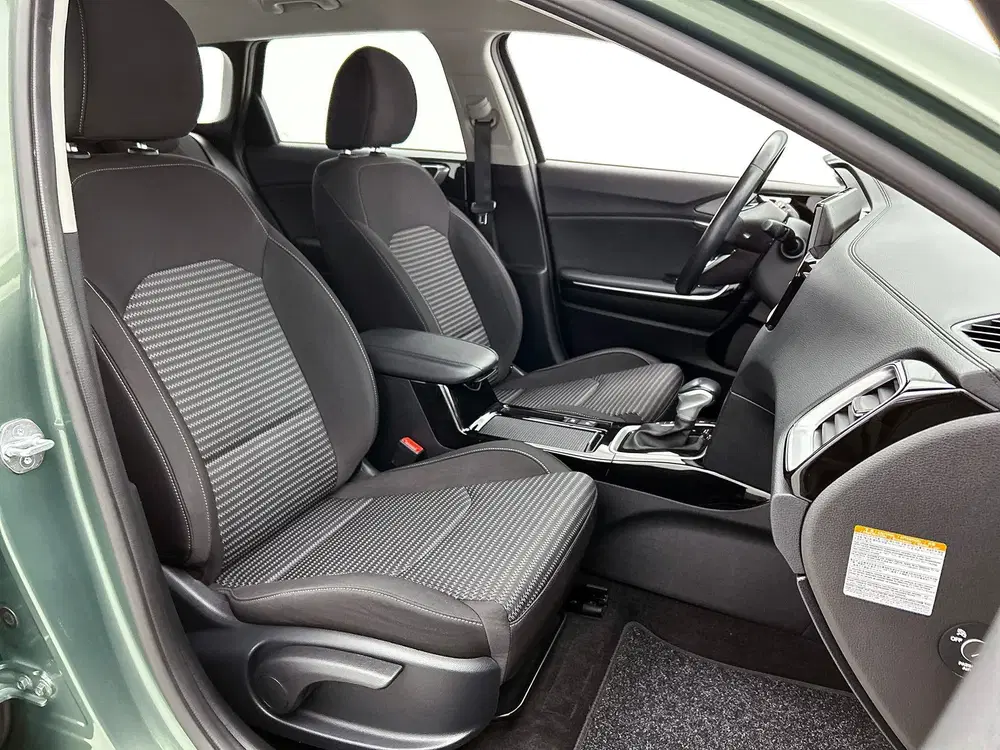 Kia Ceed 1.6 GDi PHEV DynamicLine uit 2023, foto 14