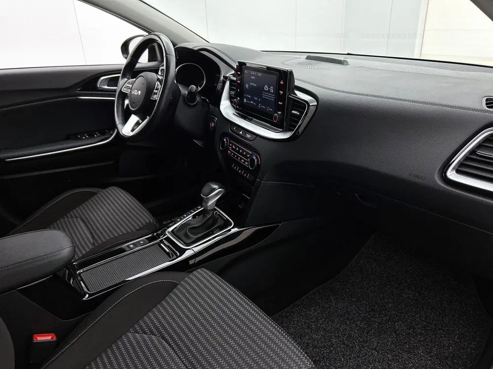 Kia Ceed 1.6 GDi PHEV DynamicLine uit 2023, foto 15