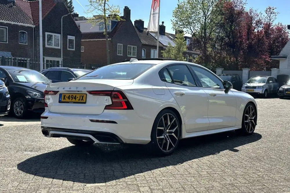 Volvo S60 2.0 T8 Twin Engine Polestar Engineered uit 2021, foto 10